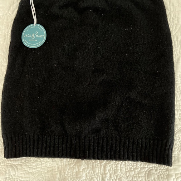 Jack and Mary pull on mini skirt size small - Picture 3 of 3